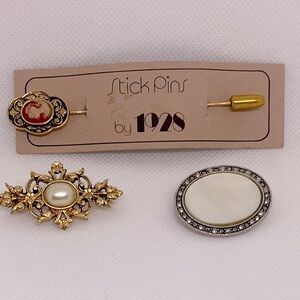 Vintage 1928 Brand Pins Lot